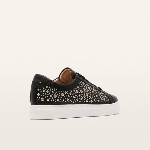 Mim V Black Rock Stud