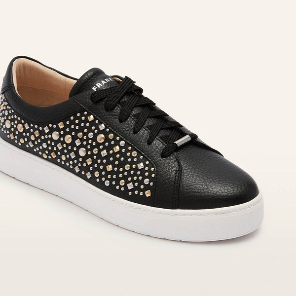 Mim V Black Rock Stud