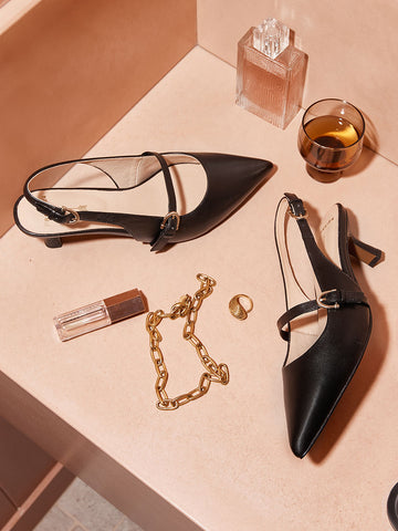 <p><em>Heels</em></p>