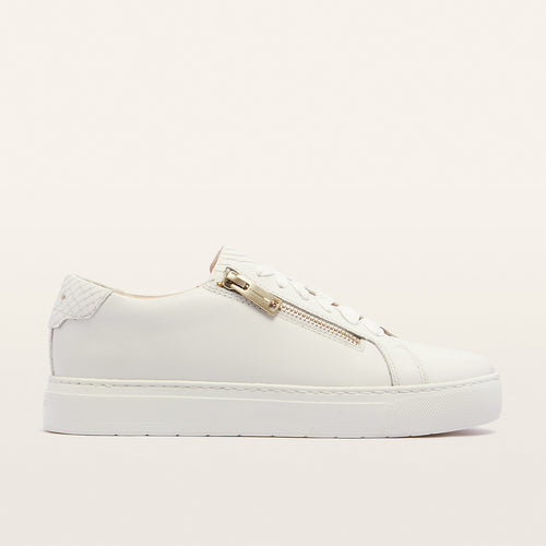 Billie II White