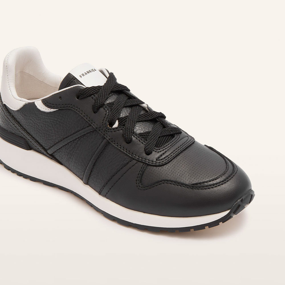 SONO フェミニティフーディブルゾン ブラック OUTER | Spendard.com