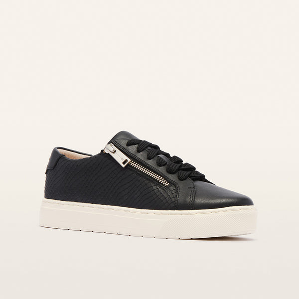 Billie II Black Emboss