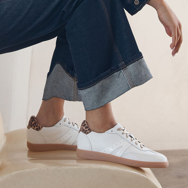 Levi White/Leopard Print