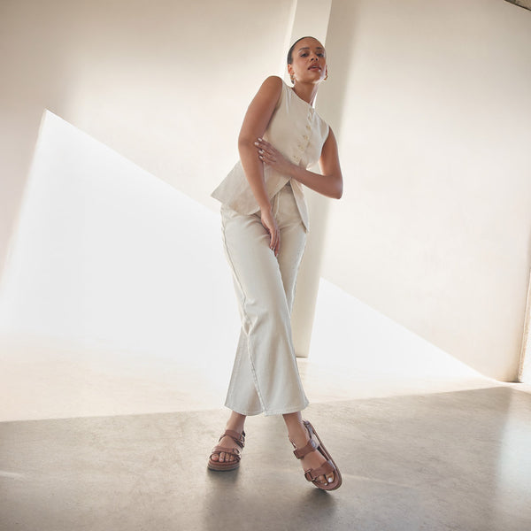 Thompson II Rich Tan