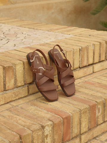 <p><em>Sandals</em></p>