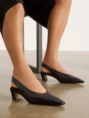 <p><em>Heels</em></p>