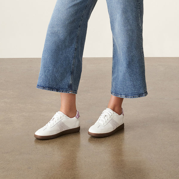 Levi White/Lilac Metallic