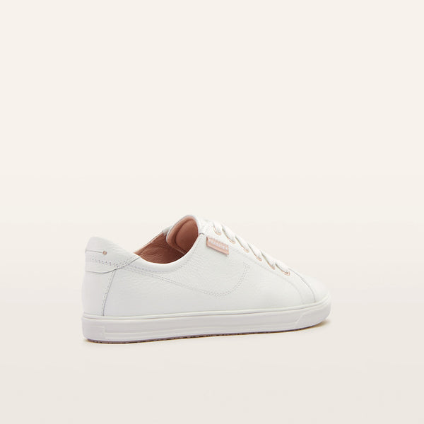 Nat III White Tumbled