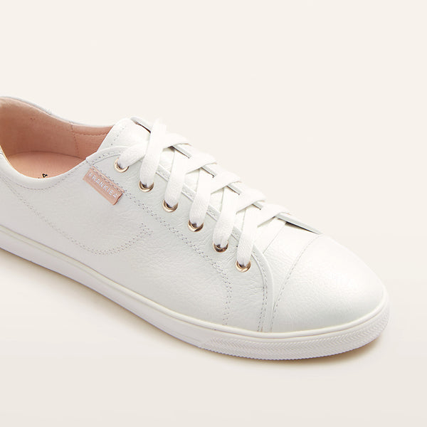 Nat III White Tumbled